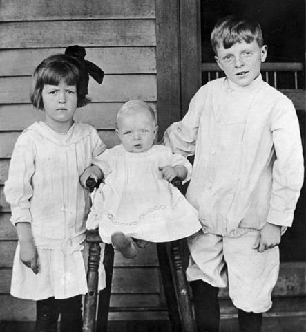 Clara May with her brothers James (Jim) and Elmer, around 1913.