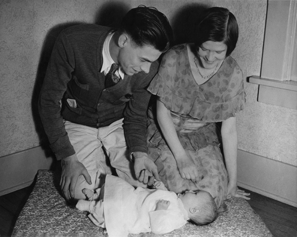 Horace and Clara May with their first child, Horace Jr. (Hod Jr.), in 1931.