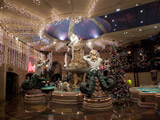 Photo of lights, fountains and statues in Eldorado Casino, Reno, Nevada